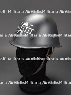 Pays-Bas, casque de sapeur-pompier. Netherlands, firefighter helmet.