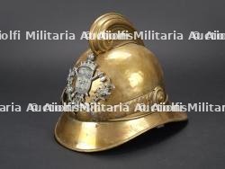 Portugal, casque en cuivre de sapeur-pompier de la ville de Braga. Portugal, copper firefighter helmet from the city of Braga.