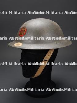Royaume-Uni, casque britannique Mk II du National Fire Service pendant la Seconde Guerre mondiale. United Kingdom, British Mk II National Fire Service helmet from the Second World War.