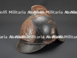 Russie, casque de sapeur-pompier des annees 1930-1940. Russia, firefighter helmet from the 1930s–1940s.