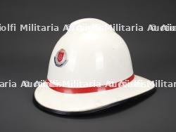 Singapour, casque de sapeur-pompier. Singapore, firefighter helmet.