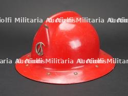 Yemen, casque de sapeur-pompier d'Aden. Yemen, firefighter helmet from Aden.