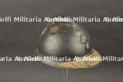 Casque Adrian model 15 d'un lieutnant de Crapouillot — miniature 1