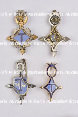 Lot de 4 insignes sahariens des Transmissions