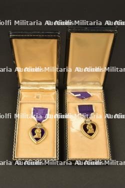 Ensemble de Purple Heart en boites