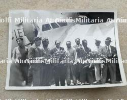 Lot de 5 photos privées de Mermoz, Couzinet et Carretier avec l'arc en ciel — photo 10