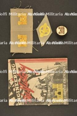 Livrets et insignes du Corps des Engineers
