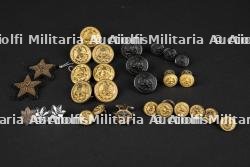 Ensemble de boutons et insignes USN