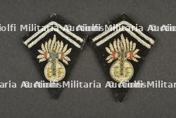 Pattes de col pour manteau de la Garde Personnelle du Chef de l'Etat — photo 1