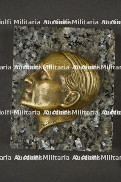 Ensemble de 2 plaques à l'effigie du Colonel de la Rocque  — photo 4