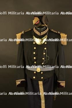 Habit de grande tenue d’officier mécanicien de 1ère classe de la marine (capitaine)