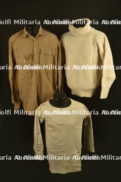 Ensemble de pièces d'uniforme britannique