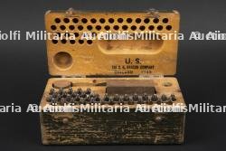 Boite de marquages pour les plaques d'identité US