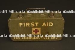 Boite First Aid pour véhicule provenant de Normandie