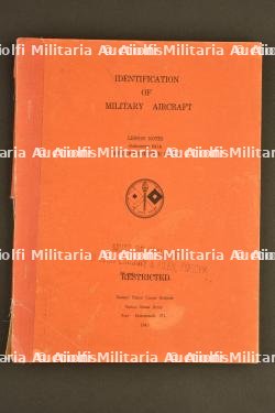 Livre de reconnaissance d'avion émanant de l'école du Signal Corps.