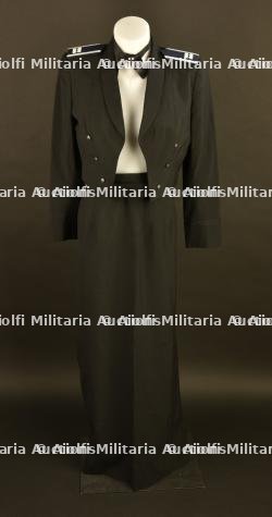Tenue de gala de Capitaine féminin Rebecca Ford Guerre du Vietnam