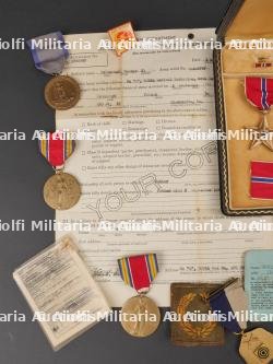 Document et décoration de George J Mc Donough 309th Medical Battalion. Document and decoration of George J. McDonough, 309th Medical Battalion. — miniature 4
