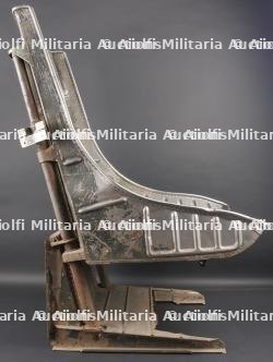 Siège d'avion USAAF. USAAF (United States Army Air Force) aircraft seat. — photo 22