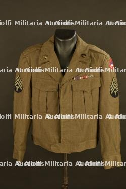 Blouson Ike de spécialiste Technician 4th Class des troupes chimiques du VII ème Corps US