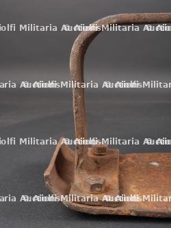 Pare-chocs de véhicule allemand. German vehicle bumper. — photo 14