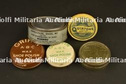 Ensemble de produits pour l'entretien des chaussures