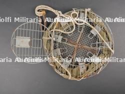 Boite à pigeon de parachutiste US. US Paratrooper Pigeon Box — miniature 1