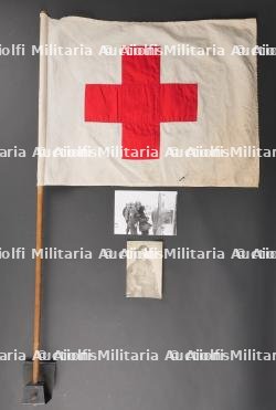 Fanion Médical US provenant de Elsenborn. US Medical flag from Elsenborn. — photo 1