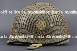 Casque USM1 du Pvt. Marion L. Johnson, 101st Airborne, 907 GFAB. USM1 helmet of Pvt. Marion L. Johnson, 101st Airborne, 907 GFAB.
