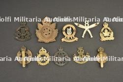Ensemble d'insignes anglais — miniature 2