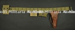 Ceinturon US avec ses accessoires et son holster de Colt 45