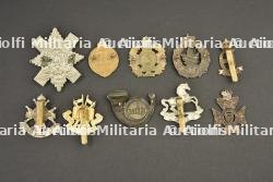 Ensemble d'insignes anglais — miniature 2
