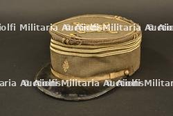 képi polo d’un capitaine d’artillerie typique des troupes appartenant à l’armée d’Orient