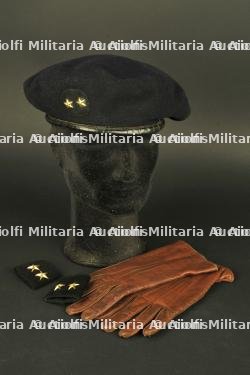 Béret et fourreau d'épaulettes du Général Guy Lallia