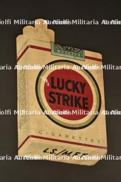 Publicité pour les cigarettes Lucky Stike