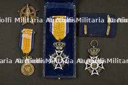Pays-Bas, medailles de l’ordre d’Orange-Nassau et insignes. Netherlands, Order of Orange-Nassau decorations and badges. — miniature 3