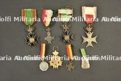 Ensemble de souvenirs et de medailles de la revolution de 1830. Collection of memorabilia and medals from the 1830 Revolution. — miniature 2