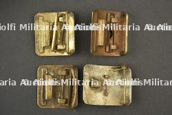 Lot de quatre plaques de ceinturon d’infanterie et de chasseurs. Group of four infantry and chasseur belt plates. — miniature 4