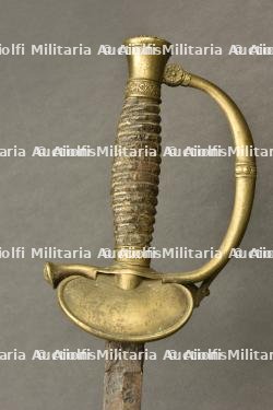 Hausse-col d’officier belge et epee de sous-officier. Belgian officer’s gorget and non-commissioned officer’s sword. — miniature 5
