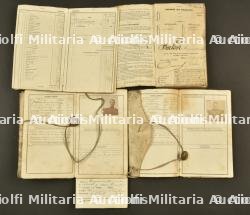 Lot de livrets et d’une plaque d’identite de grenadiers. Group of Grenadiers’ booklets and an identity tag. — miniature 4