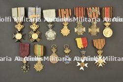 Lot de medailles de veterans et d’anciens militaires du regne de Leopold II. Group of veterans’ and former servicemen’s medals from the reign of Leopold II. — photo 1
