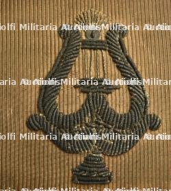 Lot d’epaulettes et d’insignes de la Garde civique. Group of Civic Guard epaulettes and insignia. — miniature 4