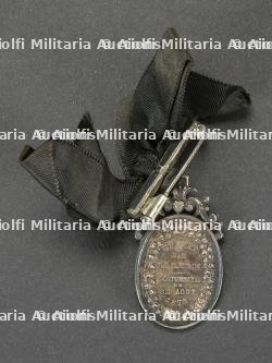 Ensemble d’objets patriotiques du regne de Leopold II. Collection of patriotic objects from the reign of Leopold II. — photo 9