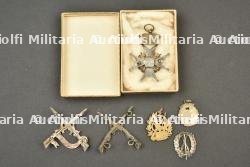 Lot de six anciens prix de tir. Group of six antique shooting prizes. — miniature 5