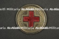 Medaille de la Croix-Rouge de Mme Leon Petit, bataille de Charleroi, 1914. Red Cross medal awarded to Mrs Leon Petit, Battle of Charleroi, 1914. — photo 4