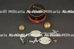 Bracelets d’identite et souvenirs des 11e, 12e, 13e et 14e regiments de ligne de Liege, Namur et Hasselt. Identity bracelets and memorabilia of the 11th, 12th, 13th and 14th Line Regiments of Liege, Namur and Hasselt.