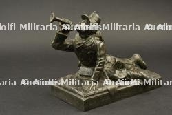 Statue d’un soldat d’infanterie de ligne. Statue of a line infantry soldier.