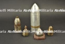Artisanat de tranchee realise a partir d’obus. Trench art made from shell components.
