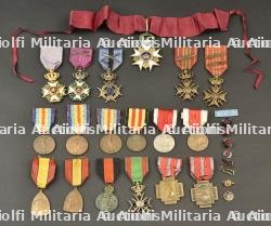Lot de 18 medailles belges. Group of 18 Belgian medals.