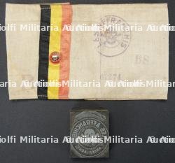 Brassard de resistant et tampon encreur Les Affranchis. Resistance armband and Les Affranchis ink stamp.