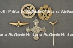 Ensemble d’un pilote belge de 1940 a 1946 avec Distinguished Flying Cross. Belgian pilot’s collection, 1940–1946, including a Distinguished Flying Cross.